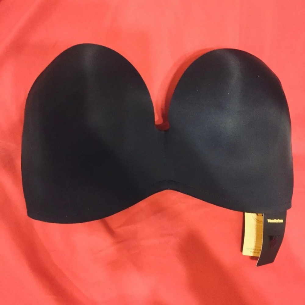 NEW WITH TAGS Wonderbra Ultimate Strapless Bra